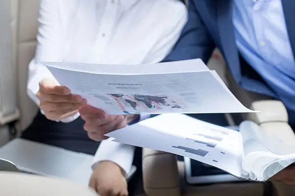 发一张你认为很漂亮的美女照片?