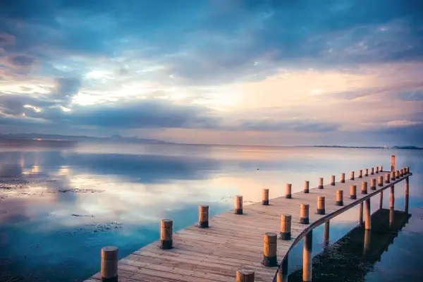 Win10自带的Hyper-V性能、兼容性和稳定性怎么样?